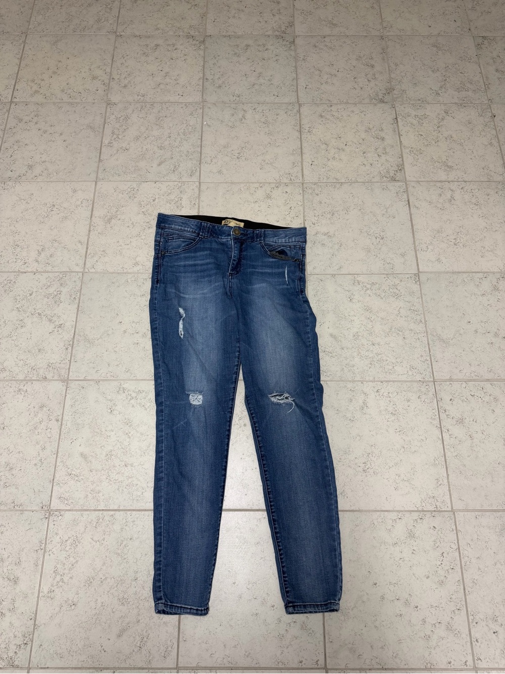 Democracy Blue Distressed size 12 “Ab technology” lightweight Women’s Jeans